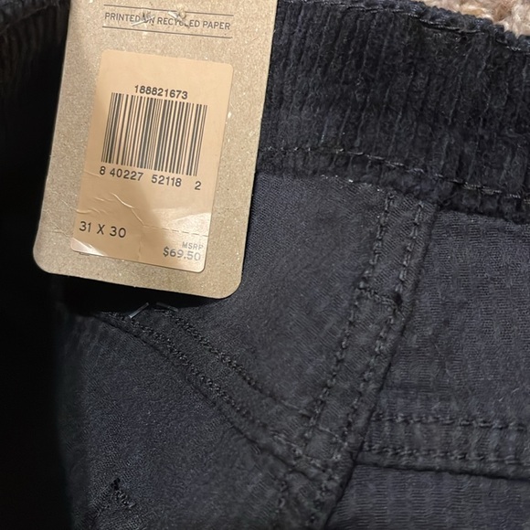Levi’s Corduroy 721 High-Rise Skinny Pants - Picture 7 of 8